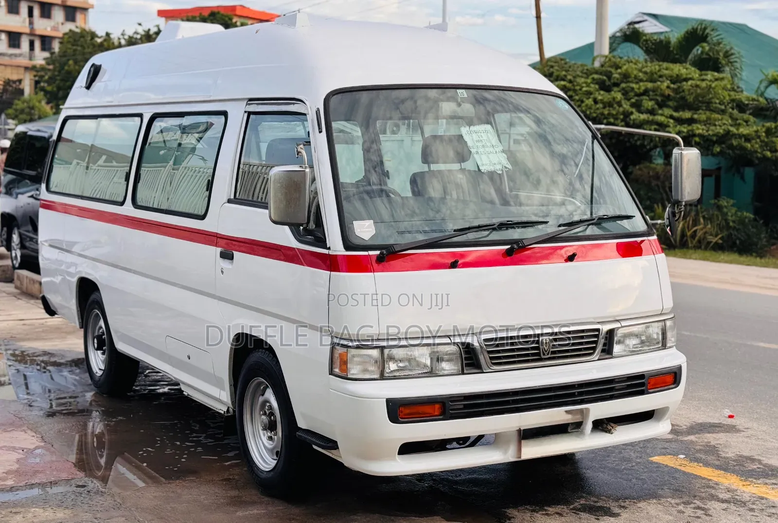 Nissan Caravan (Urvan) 2003 White