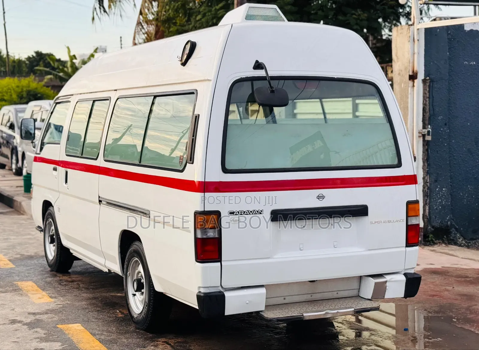 Nissan Caravan (Urvan) 2003 White
