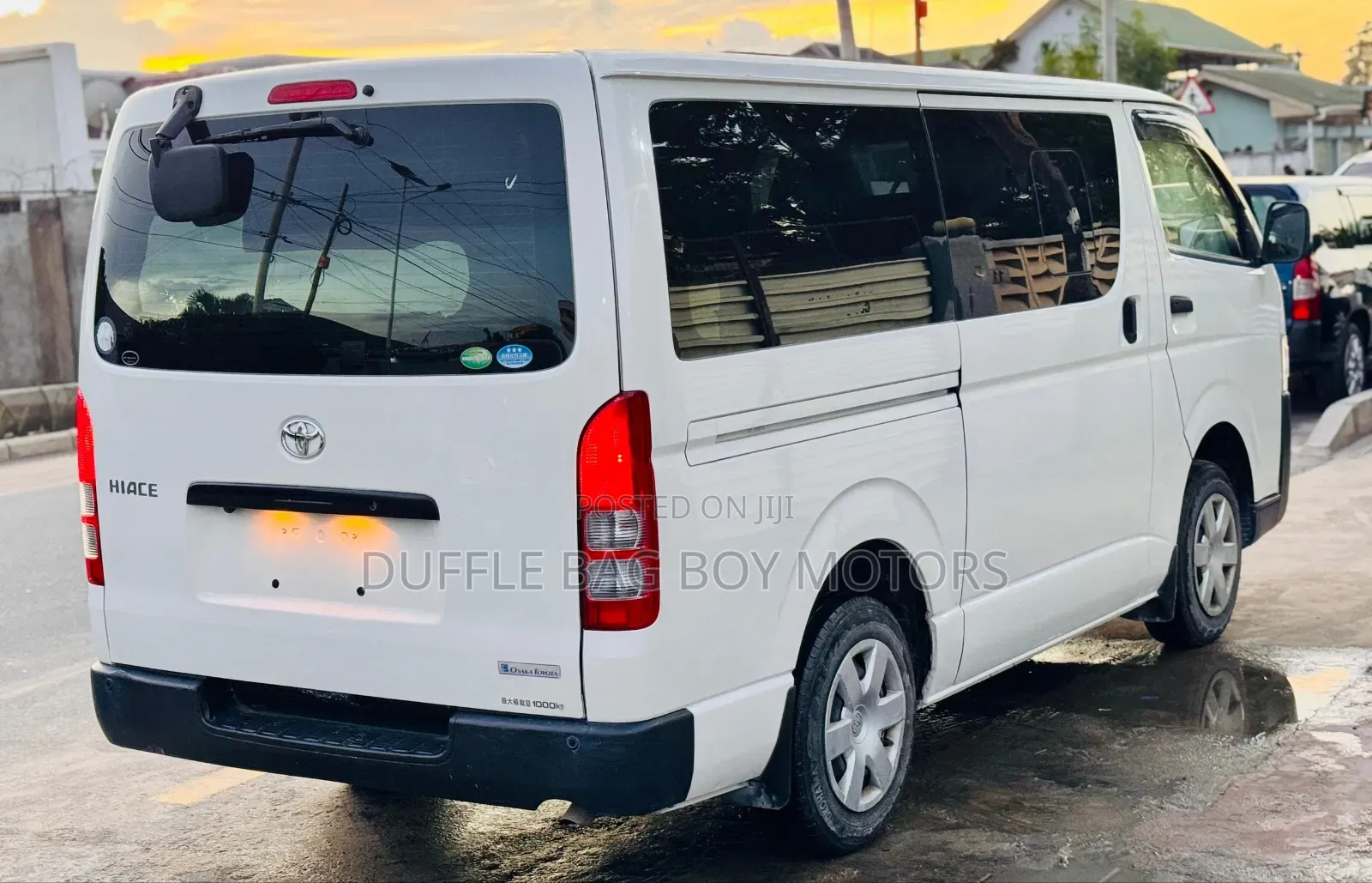 Toyota HiAce 2016 White