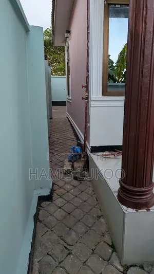 3bdrm House in Goba for sale