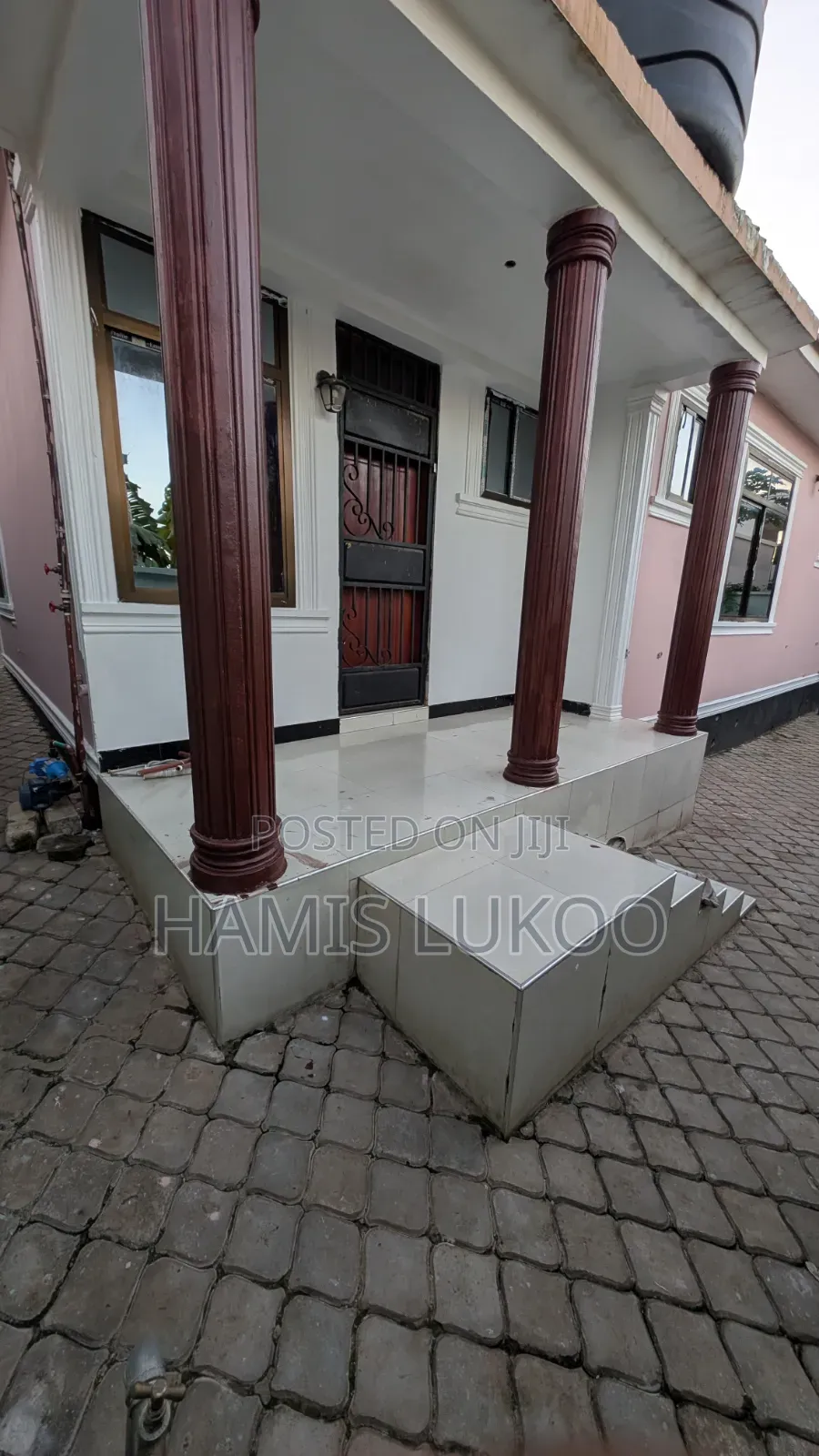 3bdrm House in Goba for sale