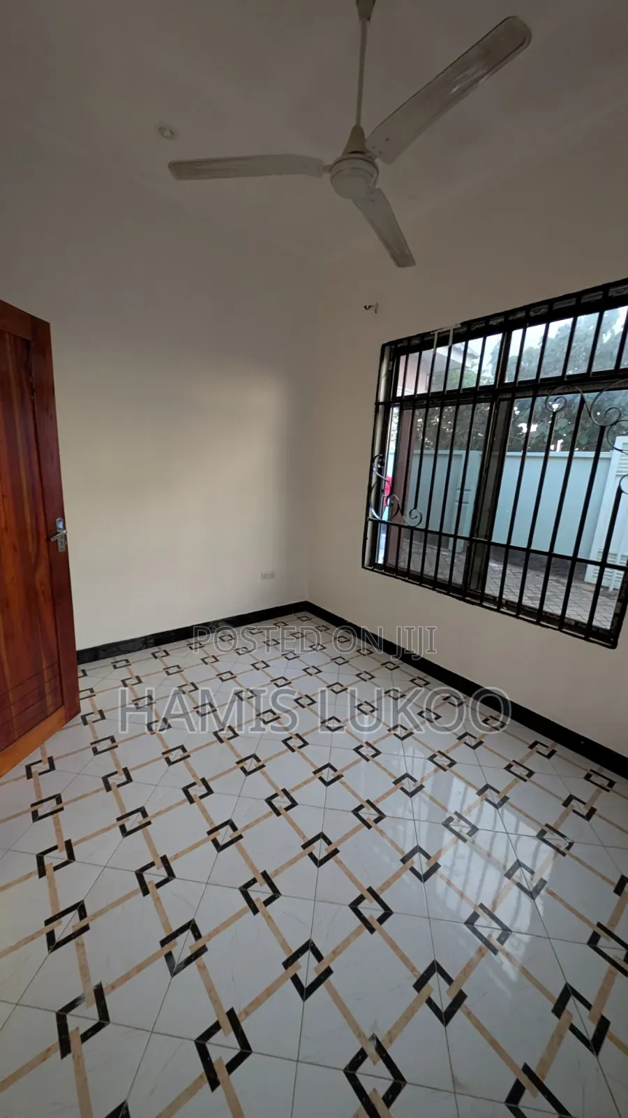 3bdrm House in Goba for sale