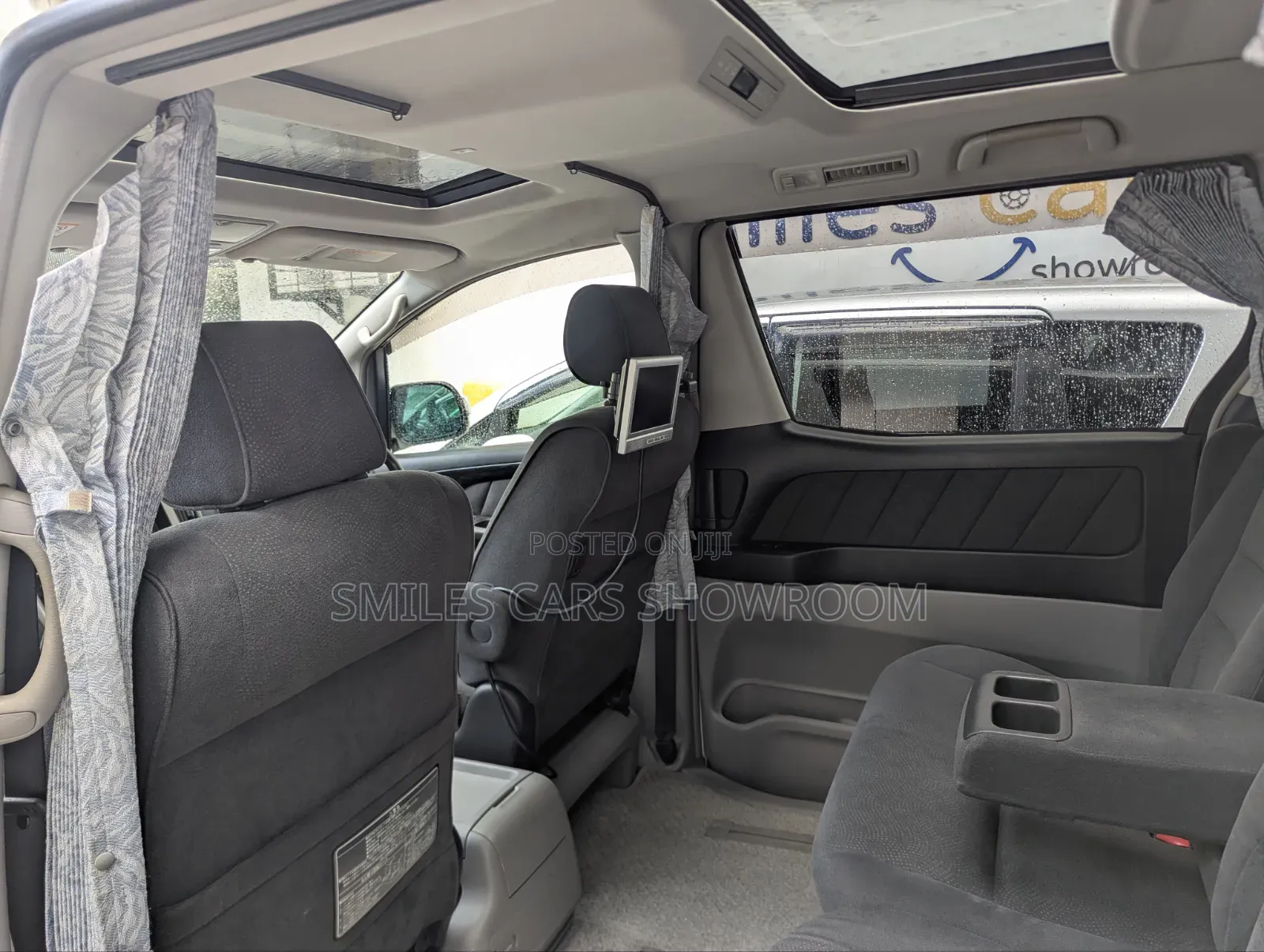 Toyota Alphard 2.4 Petrol AWD 2005 Pearl