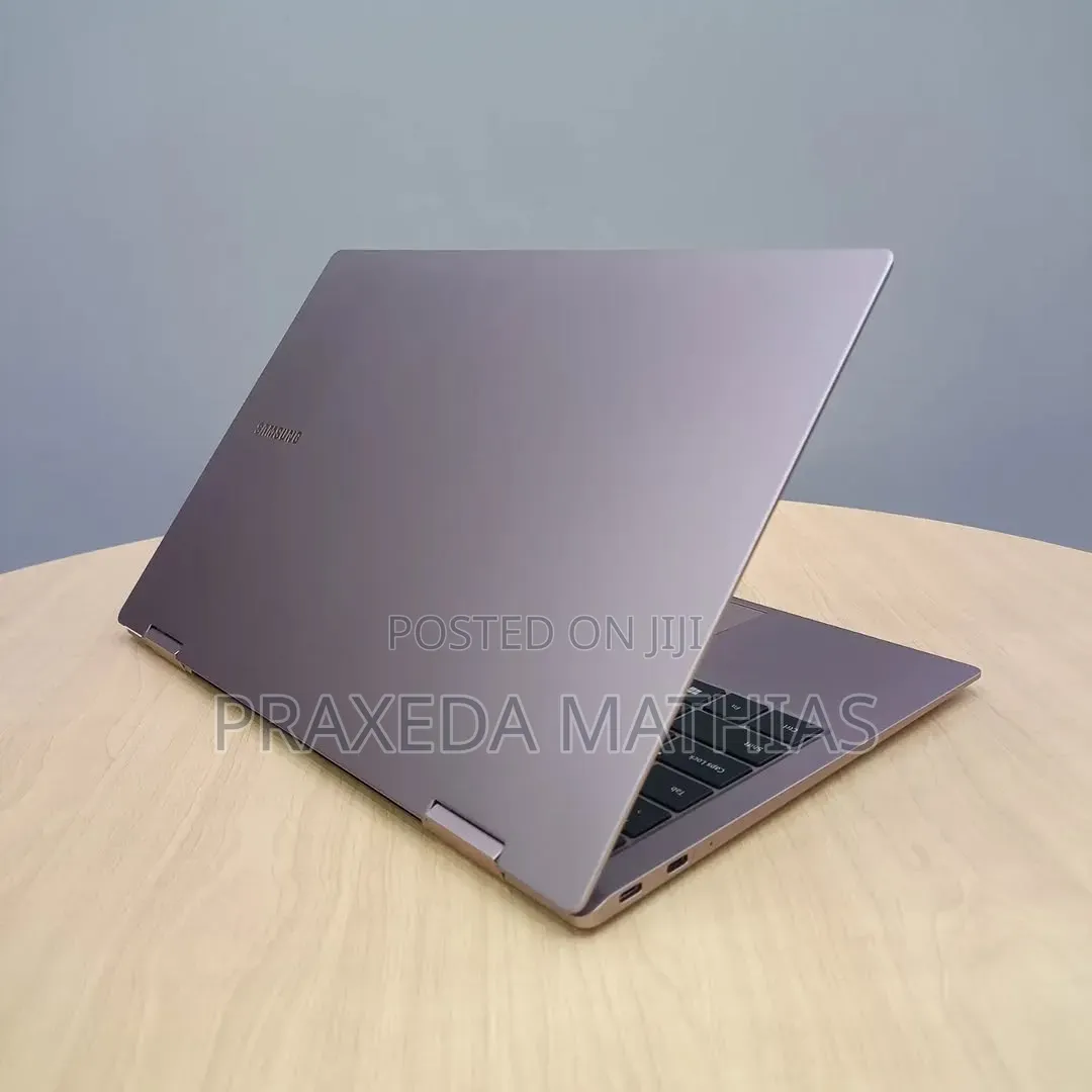 Laptop Samsung Galaxy Book 2 16GB Intel Core i7 SSD 512GB
