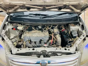 Toyota Raum 2006 White