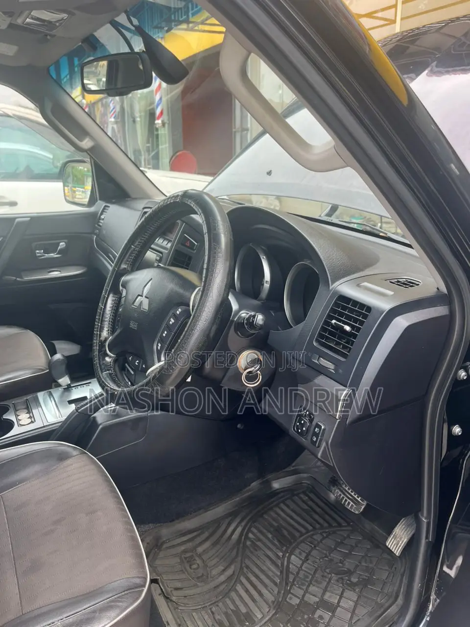 Mitsubishi Pajero 3.0 2010 Black