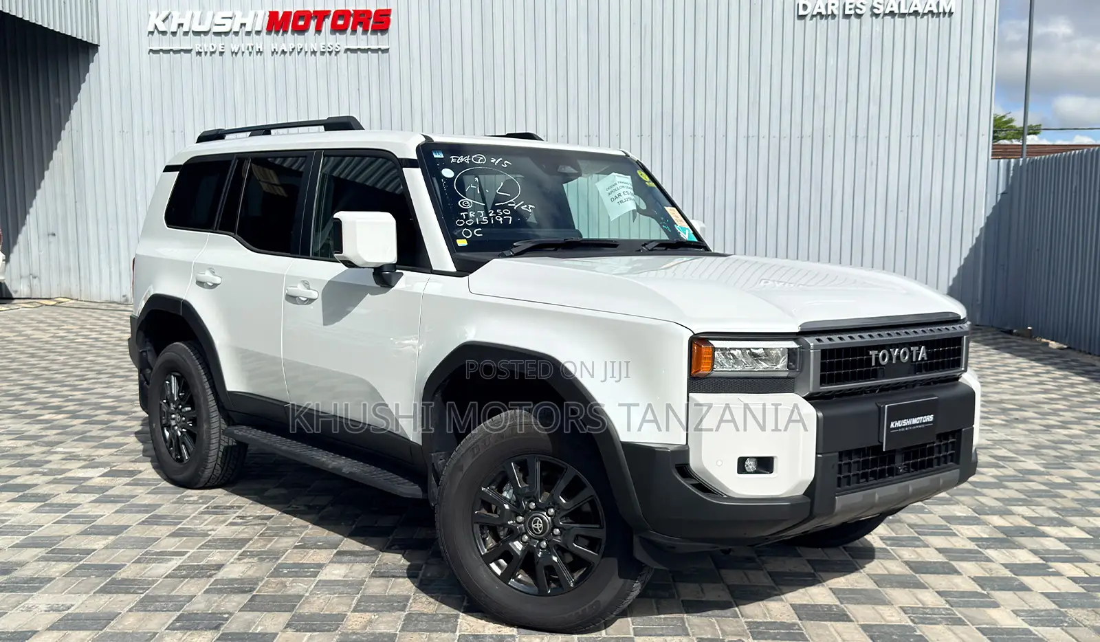 Toyota Land Cruiser LC250 2024 White