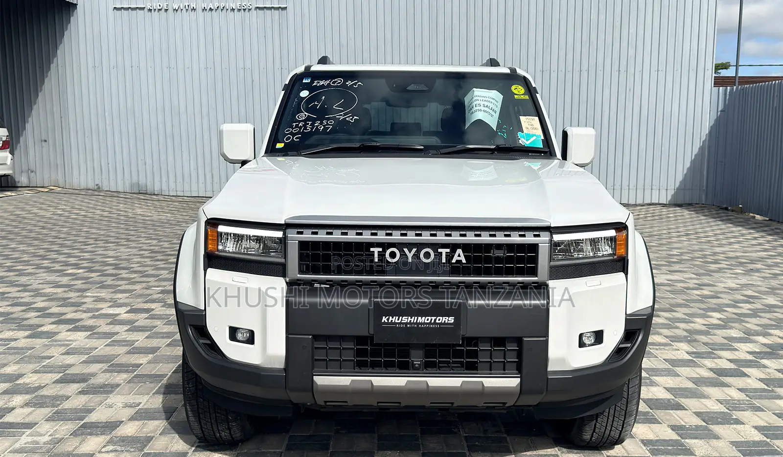 Toyota Land Cruiser LC250 2024 White