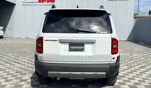 Toyota Land Cruiser LC250 2024 White