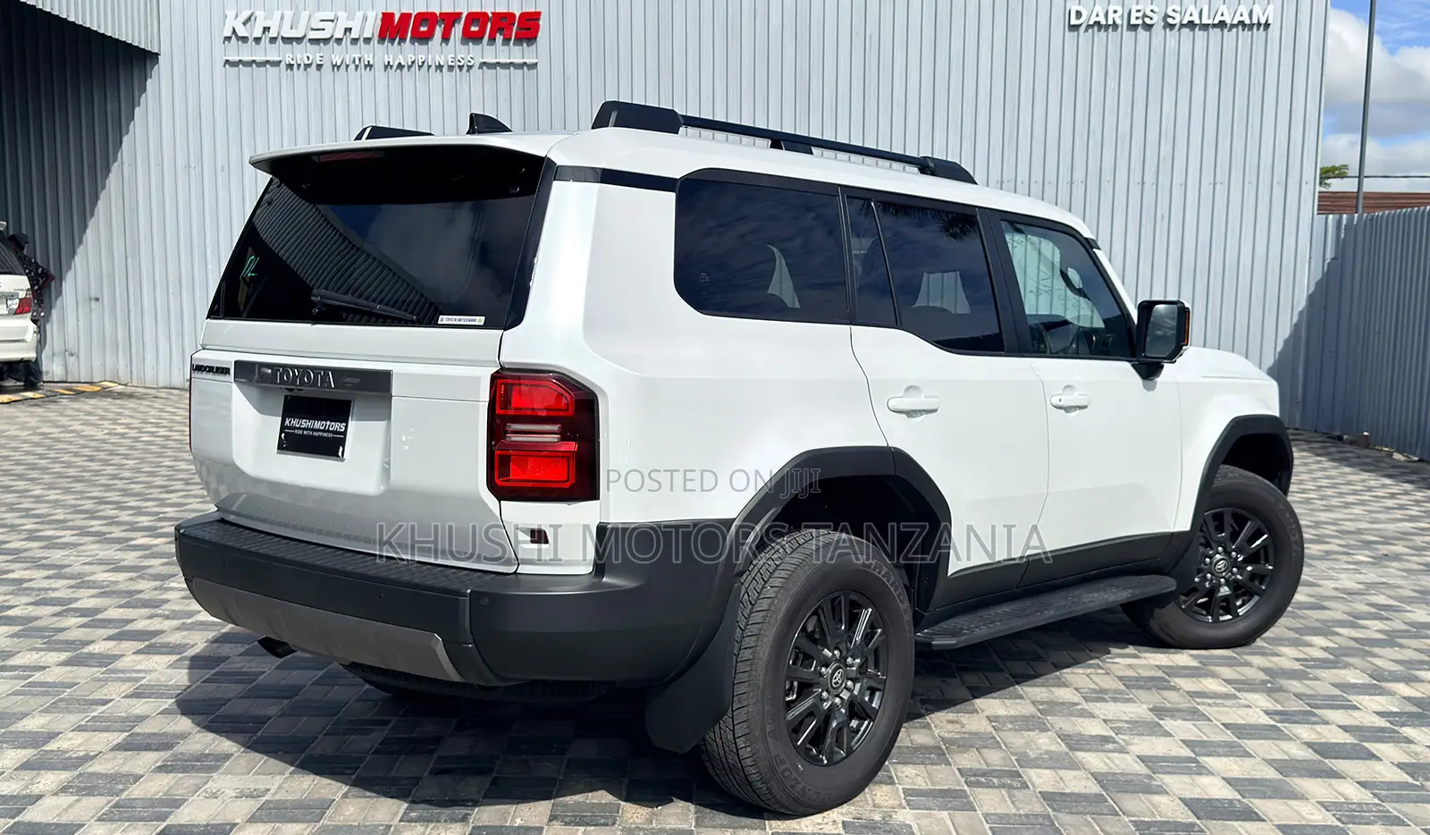 Toyota Land Cruiser LC250 2024 White