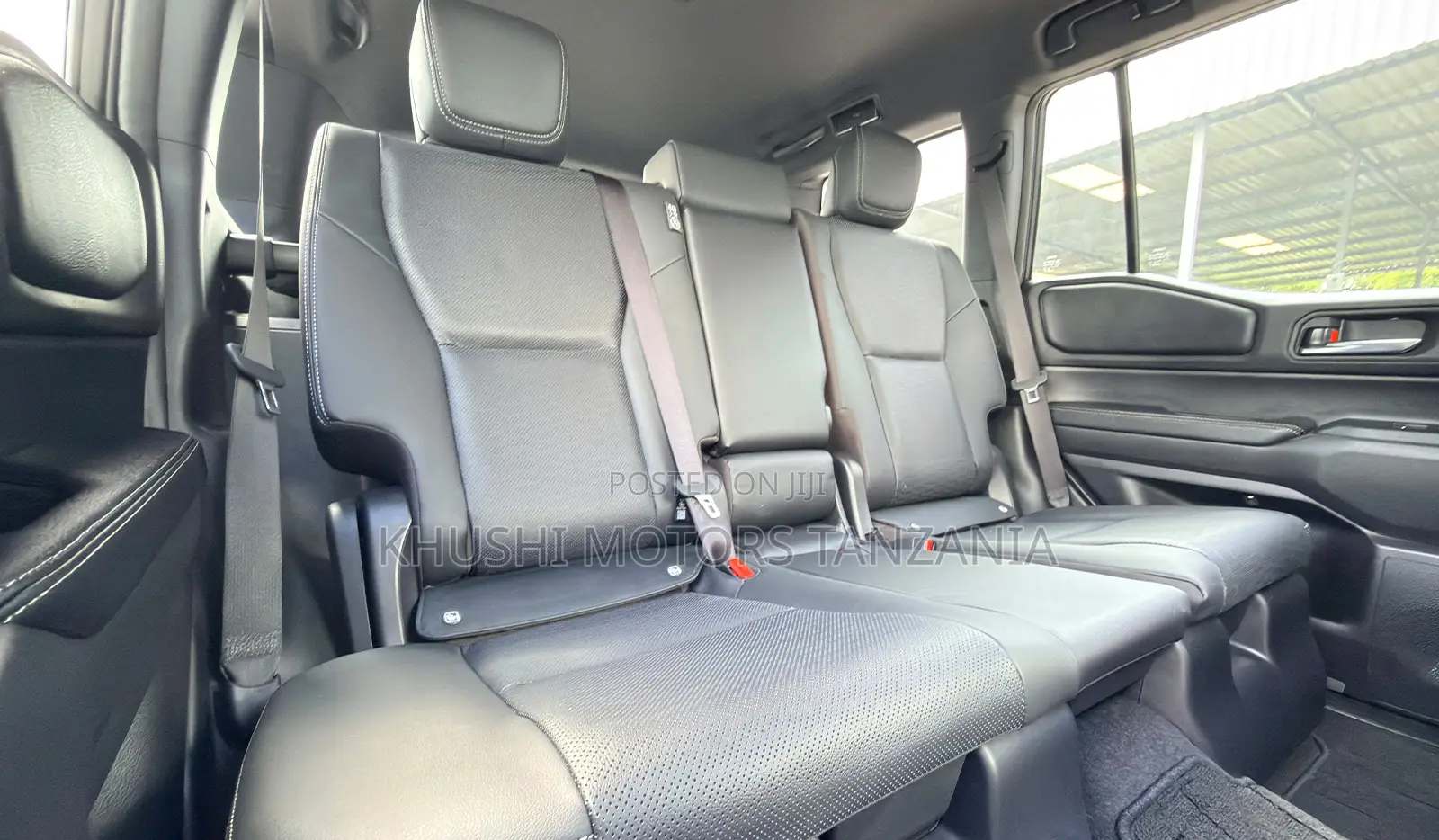 Toyota Land Cruiser LC250 2024 White