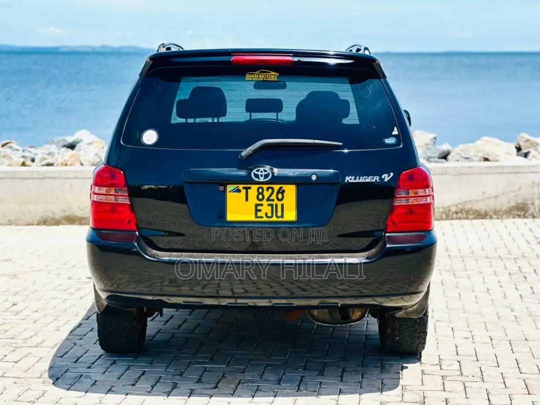 Toyota Kluger 2001 Black