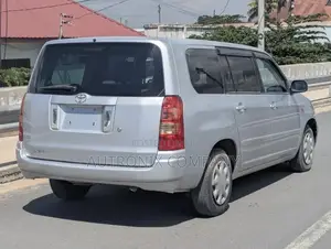 Toyota Succeed 2003 Silver