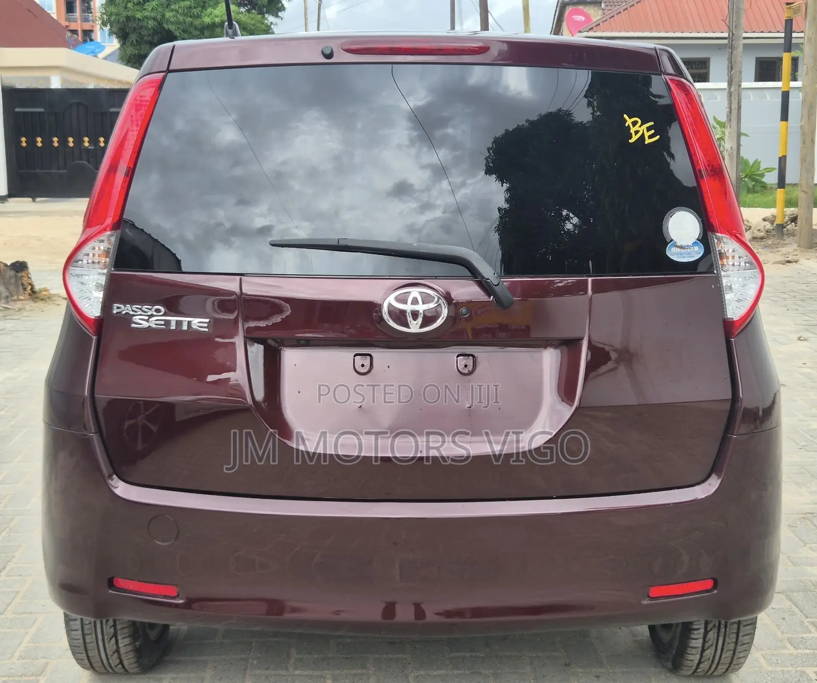 Toyota Passo Sette 2010 Burgundy