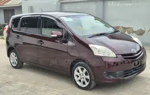 Toyota Passo Sette 2010 Burgundy