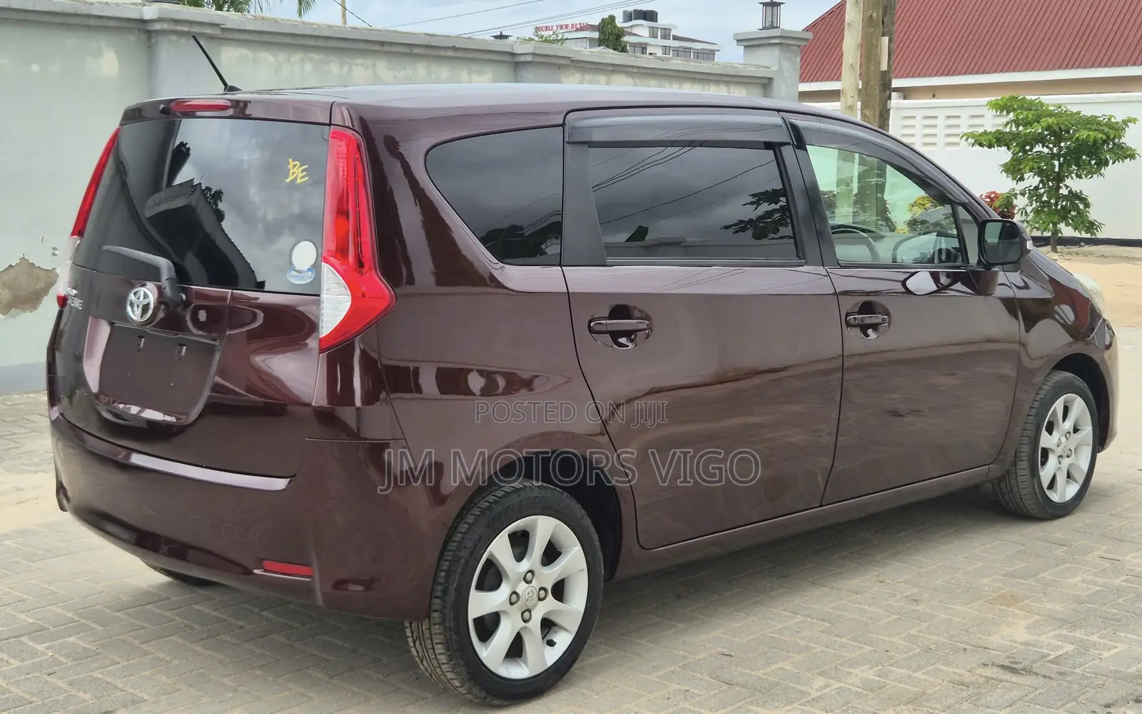 Toyota Passo Sette 2010 Burgundy