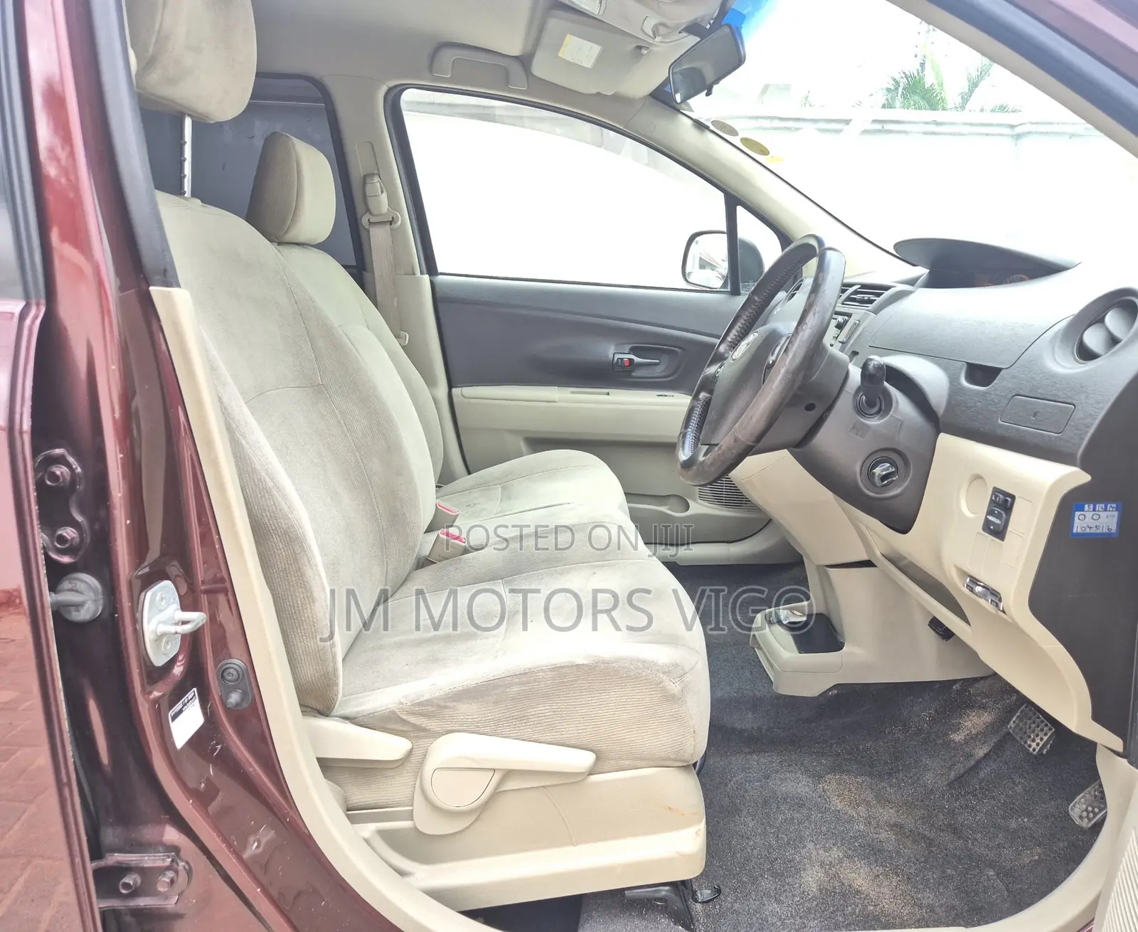 Toyota Passo Sette 2010 Burgundy