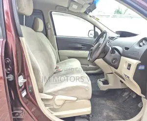 Toyota Passo Sette 2010 Burgundy