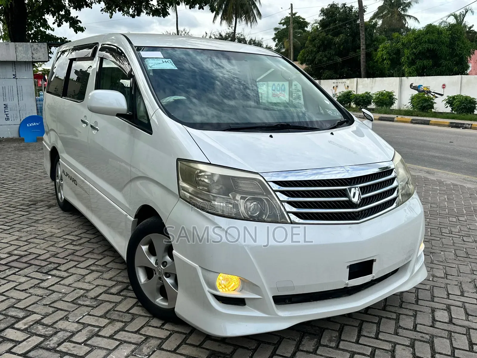 Toyota Alphard 2007 White