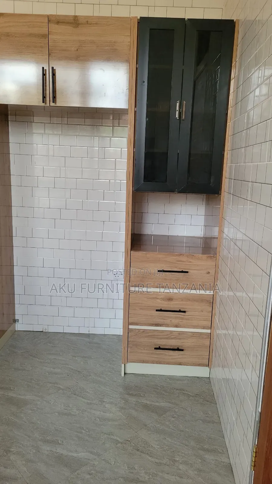 Kitchen Cabinets With Island