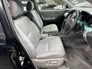 Toyota Kluger 2004 Black