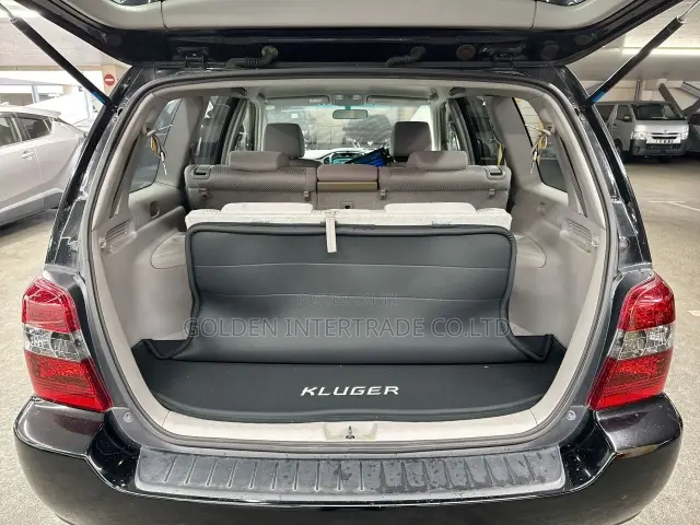Toyota Kluger 2004 Black