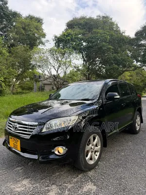 Toyota Vanguard 2010 Black