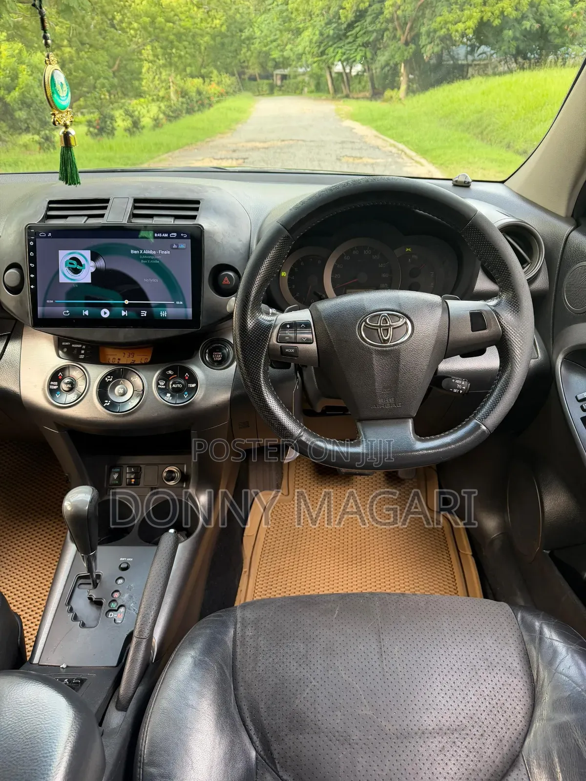 Toyota Vanguard 2010 Black