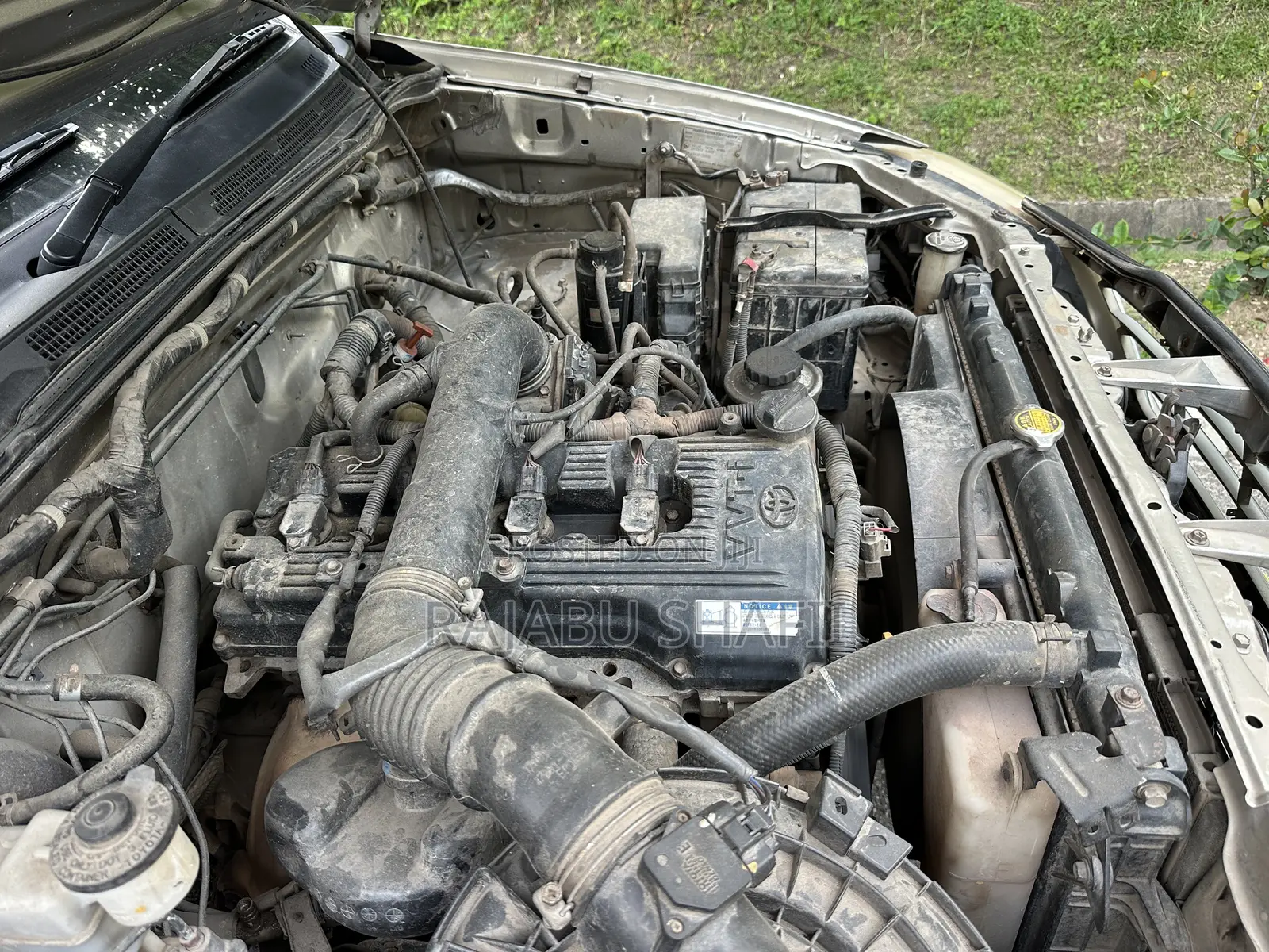 Toyota Fortuner 2.7 AWD 2011 Gold