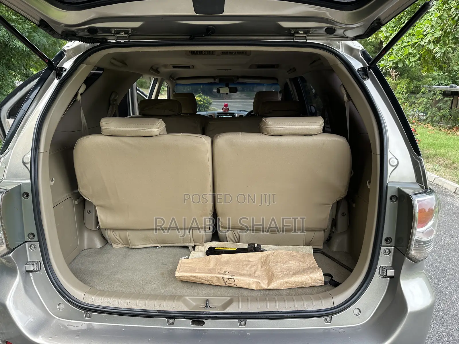 Toyota Fortuner 2.7 AWD 2011 Gold