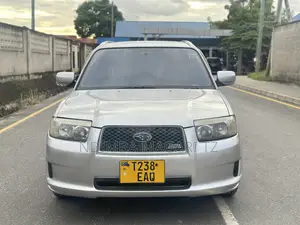 Subaru Forester 2005 Silver