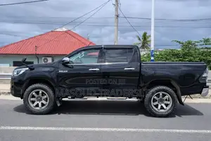 Toyota Hilux 2018 Black