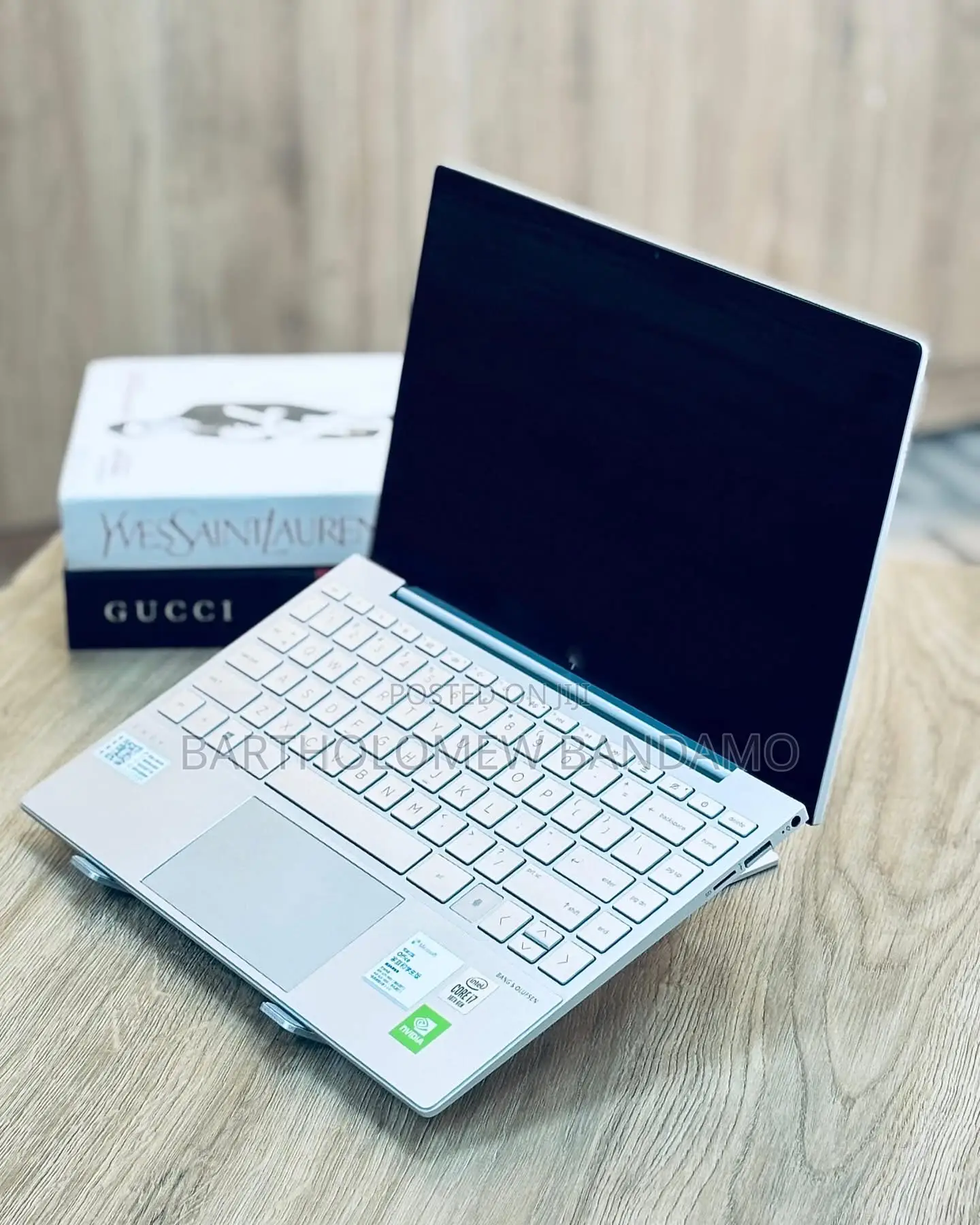 Laptop HP Envy 13 16GB Intel Core i7 HDD+SSD 1T