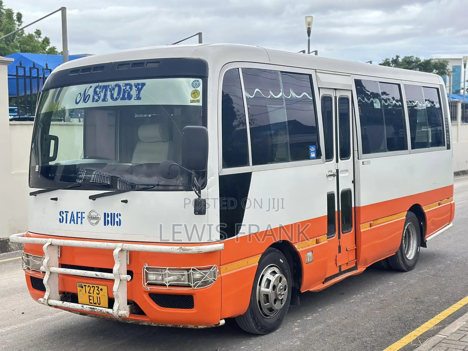 Nissan Civilian 2012 White