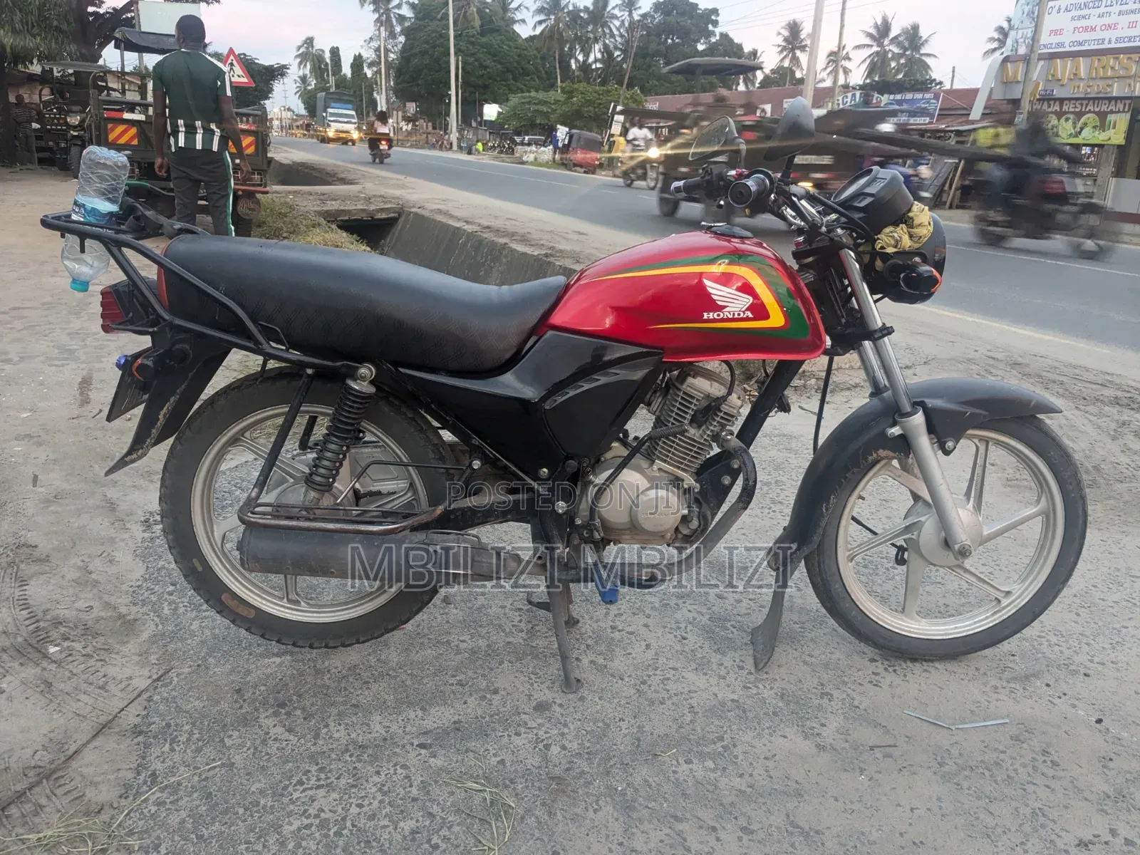 Honda CBR 2025 Red