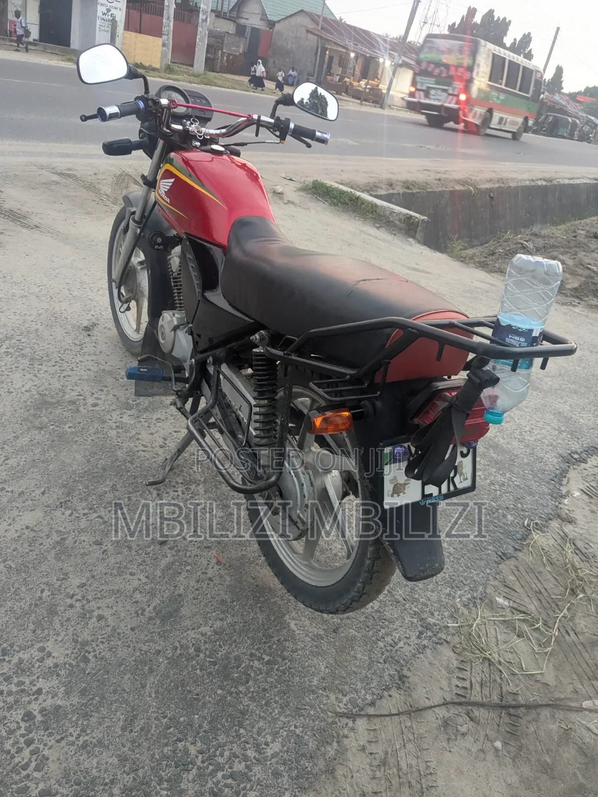 Honda CBR 2025 Red