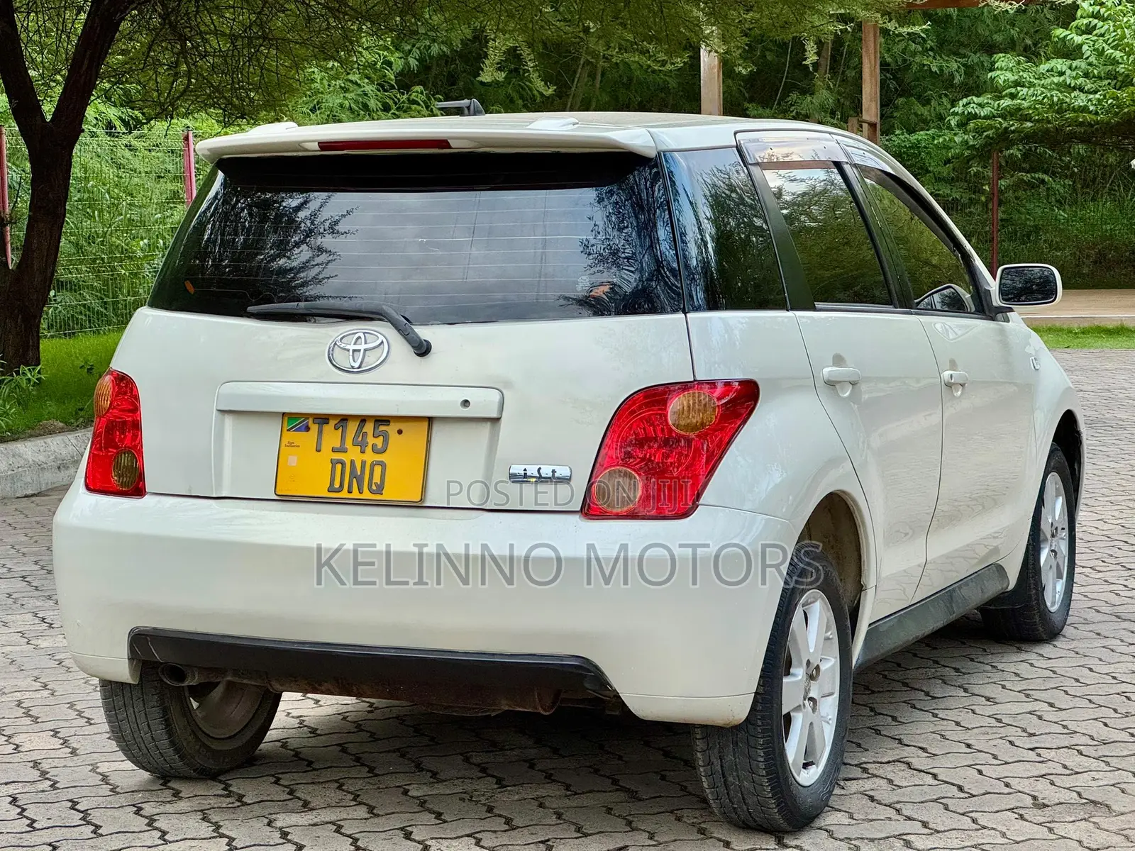 Toyota IST 2004 White