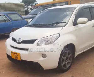Toyota IST 2006 White