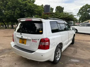 Toyota Kluger 2006 White