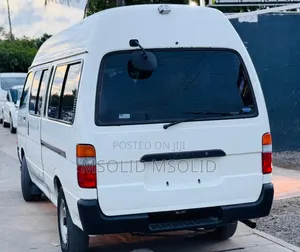 Toyota HiAce 2003 White