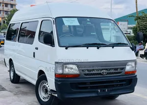 Toyota HiAce 2003 White