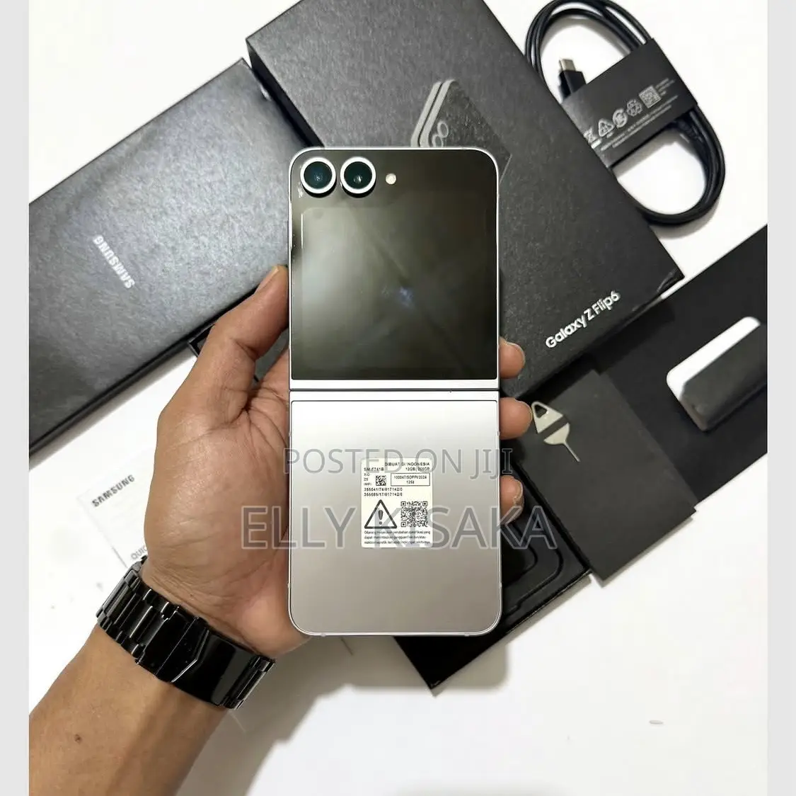 New Samsung Galaxy Z Flip6 256 GB Silver