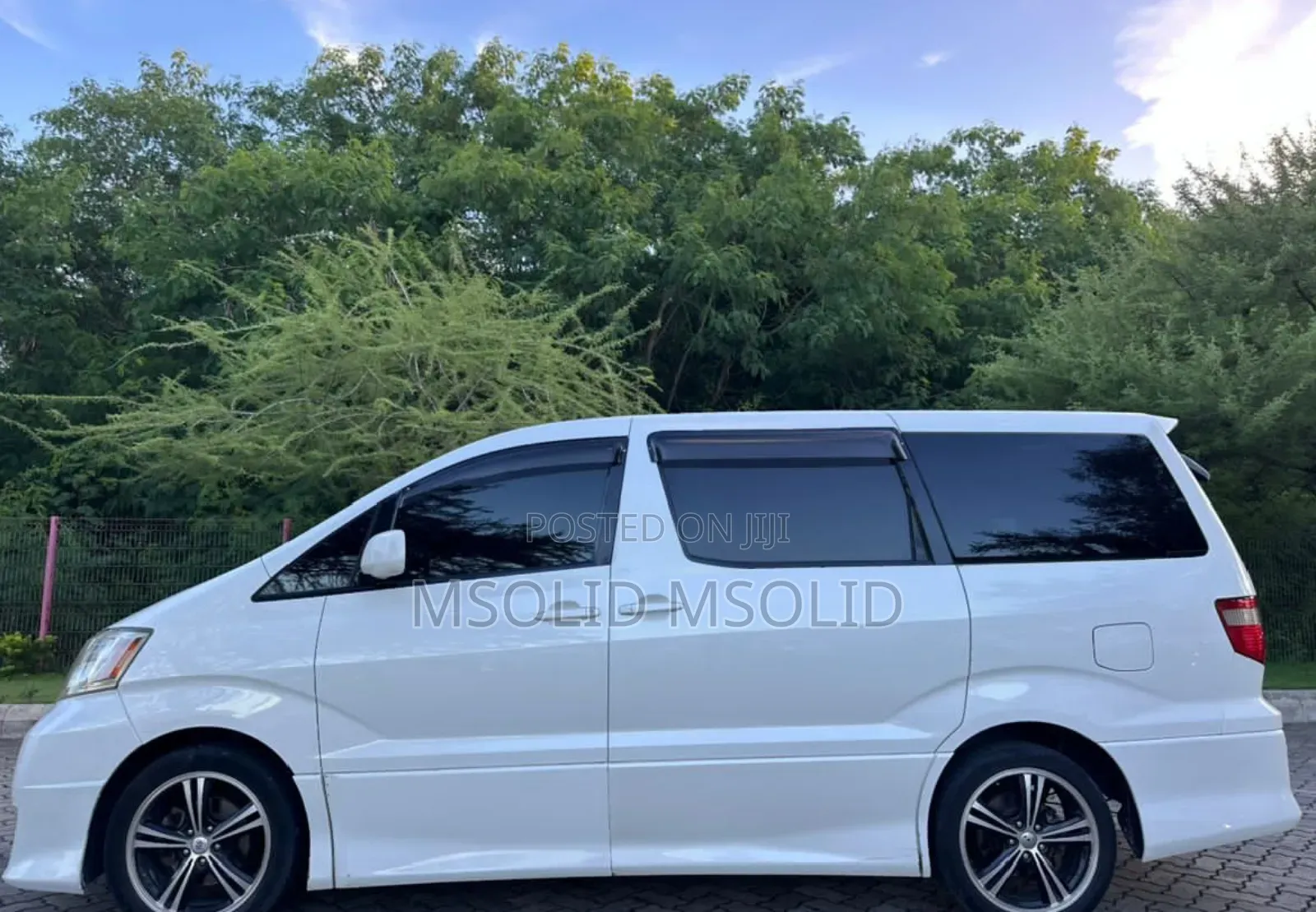 Toyota Alphard 2002 White