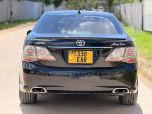 Toyota Crown 2009 Black