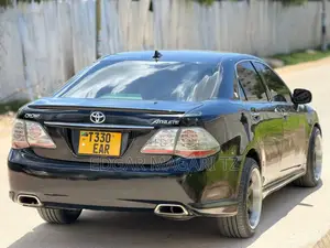 Toyota Crown 2009 Black