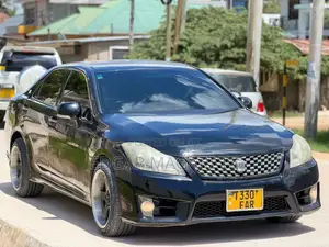 Toyota Crown 2009 Black