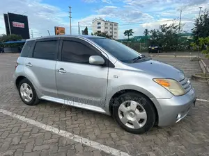 Toyota IST 2005 Silver