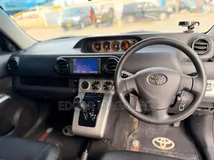 Toyota Corolla Rumion 2008 White
