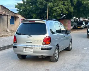 Toyota Corolla Spacio 2004 Silver