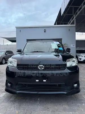 Toyota Corolla Rumion 2013 Black